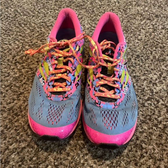 ASIC Multicolor Running Shoes - Picture 2 of 3